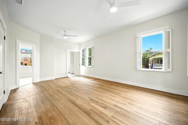 Building Photo - 2131 St Johns Ave