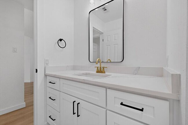 Building Photo - Gem In Flower Mound Waiting On You!!!