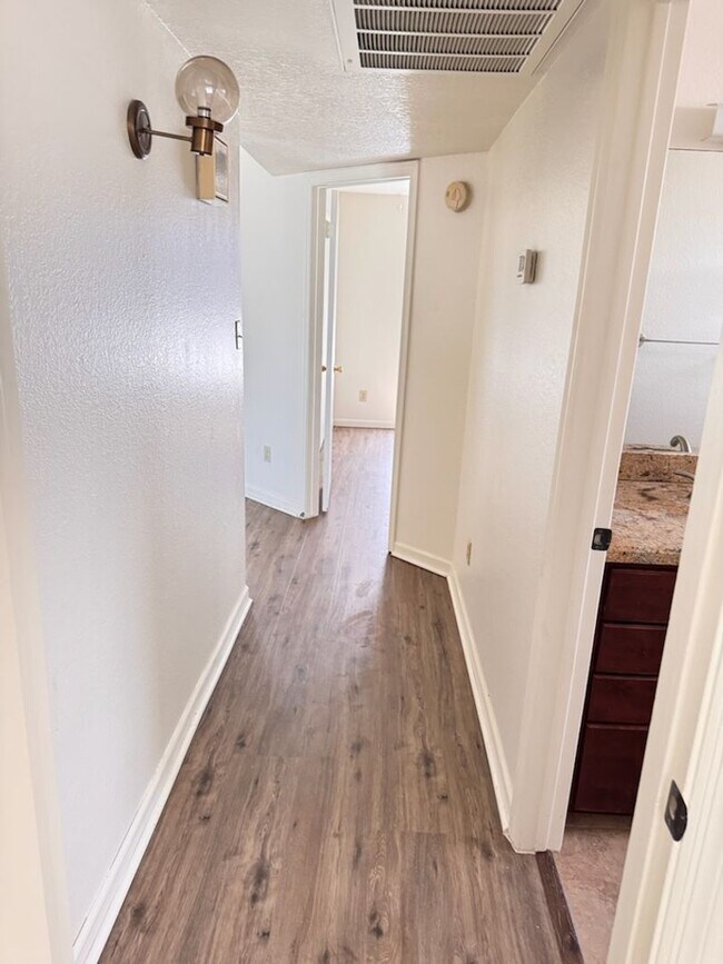 Building Photo - Charming 2 bed in Chandler