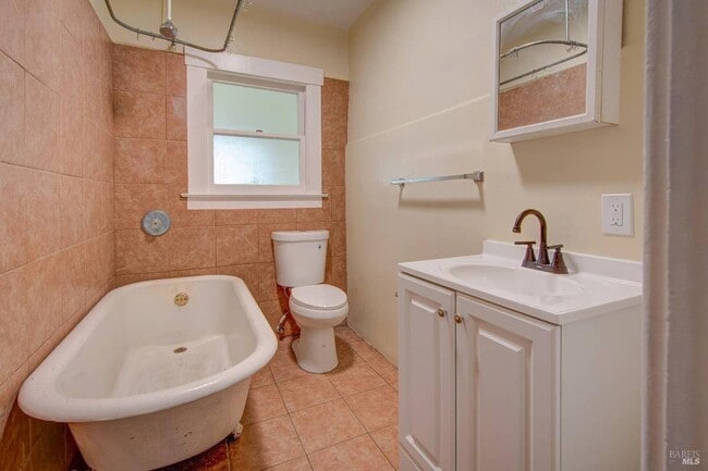 Building Photo - 1617 Georgia St