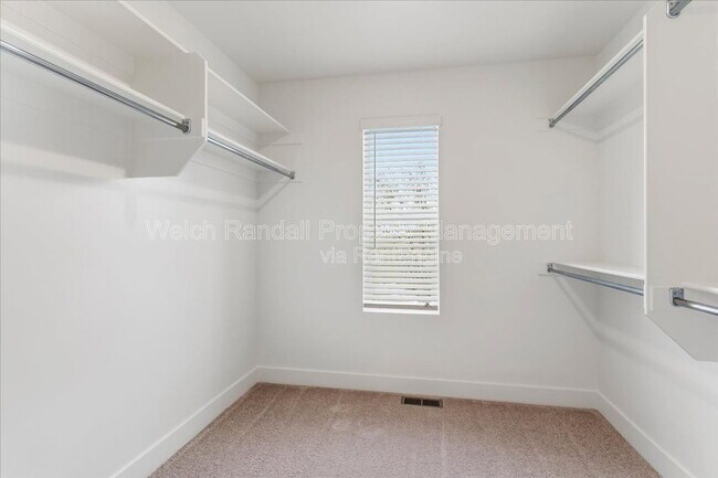 Building Photo - 1045 N 200 W