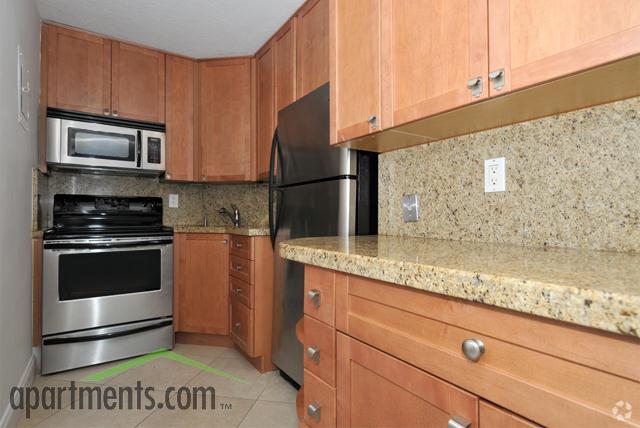 Kitchen - Wilton Pointe Apartments