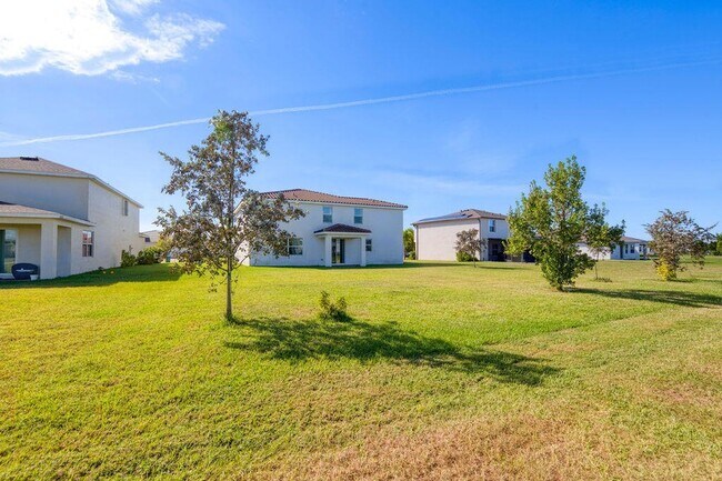 Building Photo - 12523 NW Copper Creek Dr