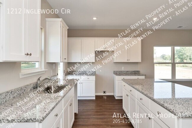 Building Photo - 1212 Inglewood Cir