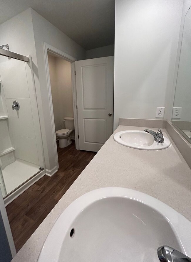 Building Photo - *Move in Special*  Spacious 3BR/2BA home in the Carnes area!