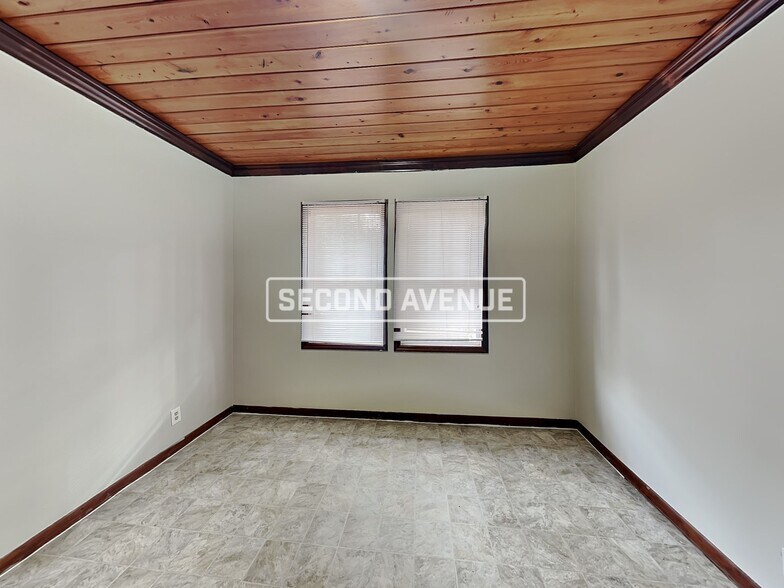 Building Photo - 6672 Vermillion St