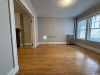 Building Photo - 11 Story St