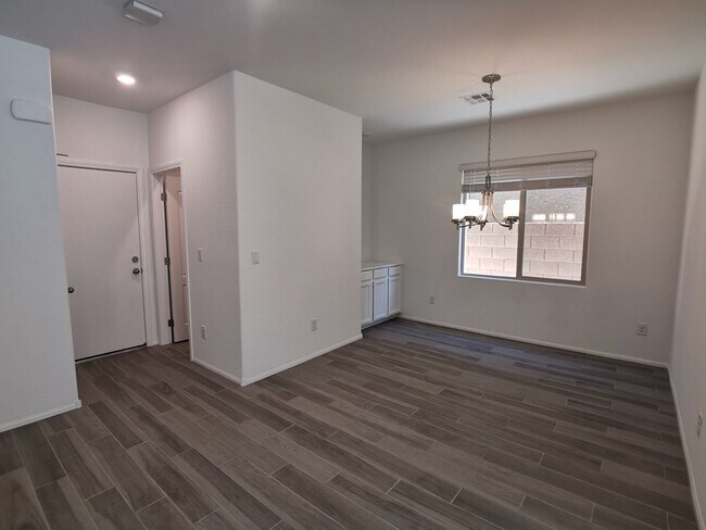 Building Photo - 10755 Henesco Bay St