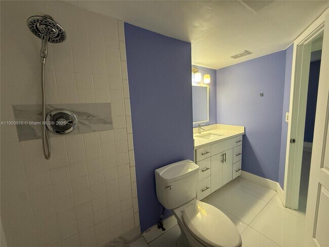 Building Photo - 3703 NE 166th St