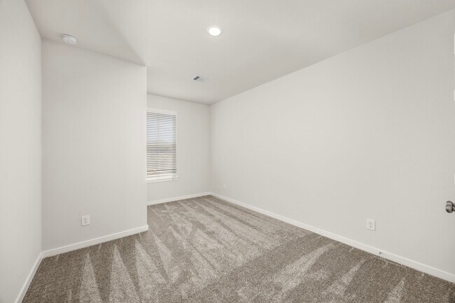 Building Photo - 12535 Llano Estacado Dr