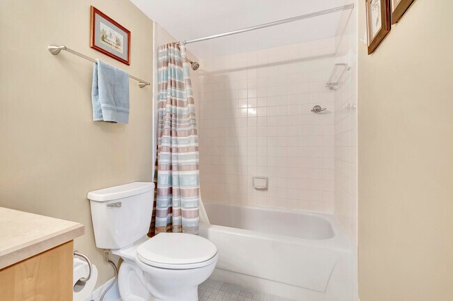 Building Photo - 14376 Amberly Ln