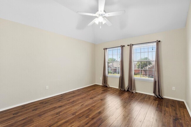 Building Photo - 2028 Austin Dr