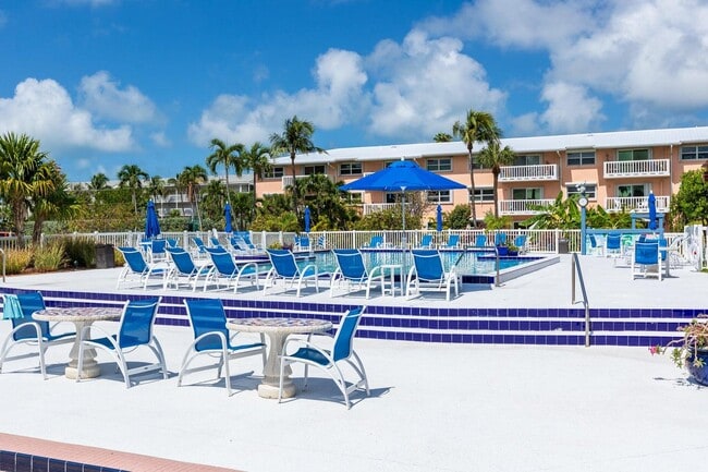 Building Photo - 2601 S Roosevelt Blvd