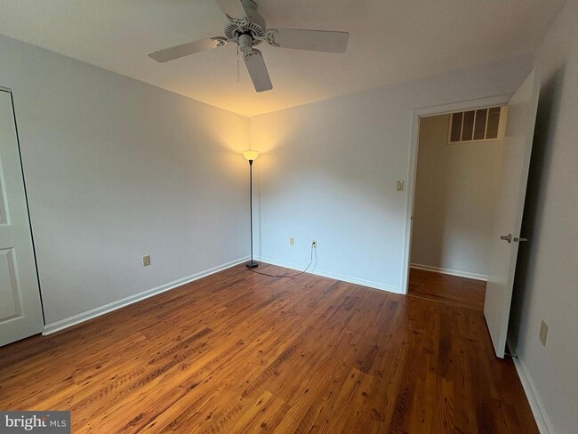 Building Photo - 5301 New Church Ct