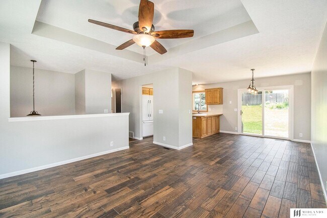 Building Photo - 3408 Sheridan Cir