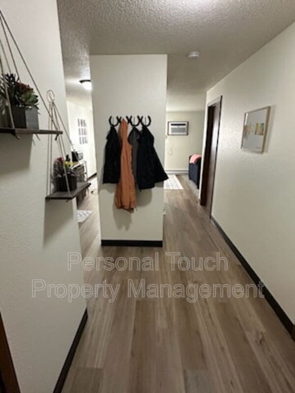 Building Photo - 212 9th Ave S