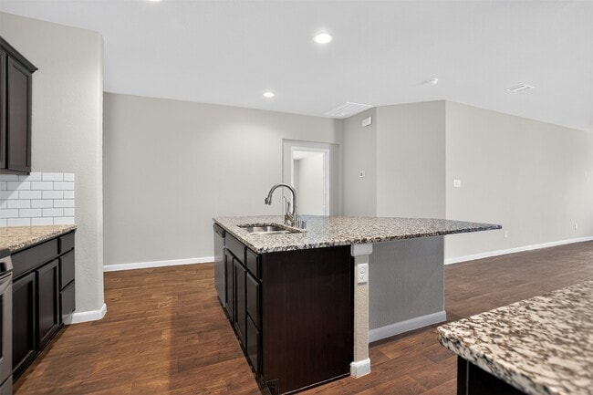 Building Photo - 3310 Sumac Dr