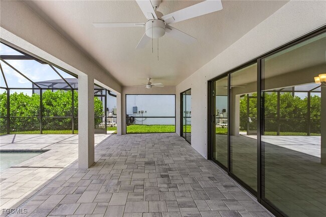 Building Photo - 2510 SW 17th Ave