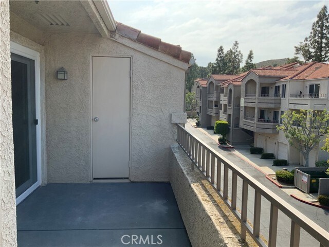 Building Photo - 2040 Las Colinas Cir