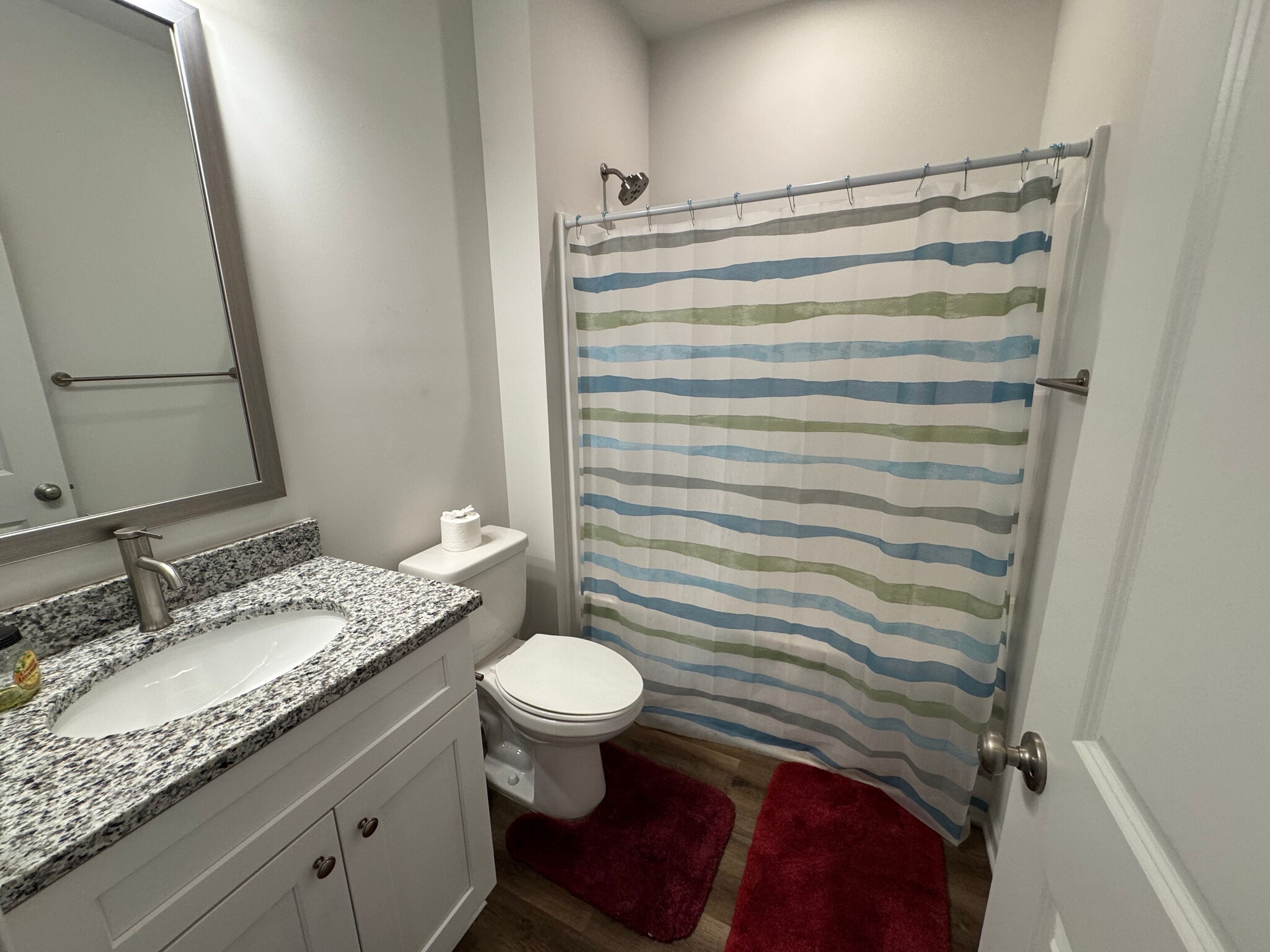 Building Photo - Room in Single Family Home on Oakwood Rd