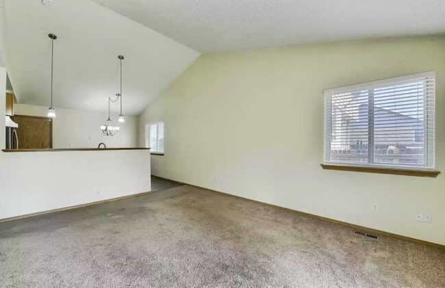 Building Photo - Spring Creek Meadows 3 Bed 2 Bath House wi...