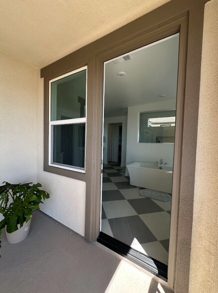 Building Photo - 24392 Calle La Roca