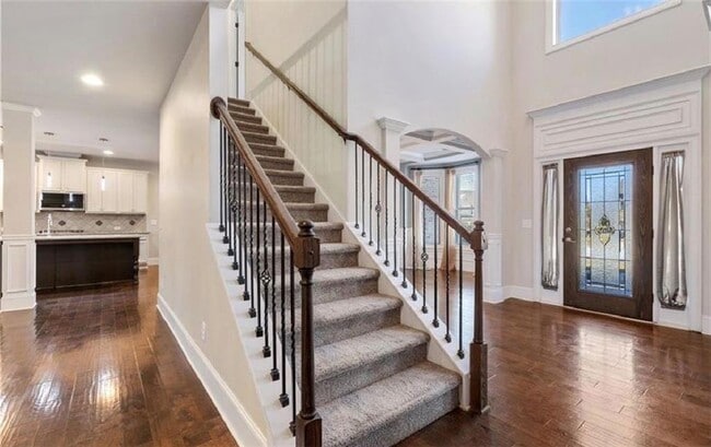 Building Photo - 2727 Cove View Ct SE