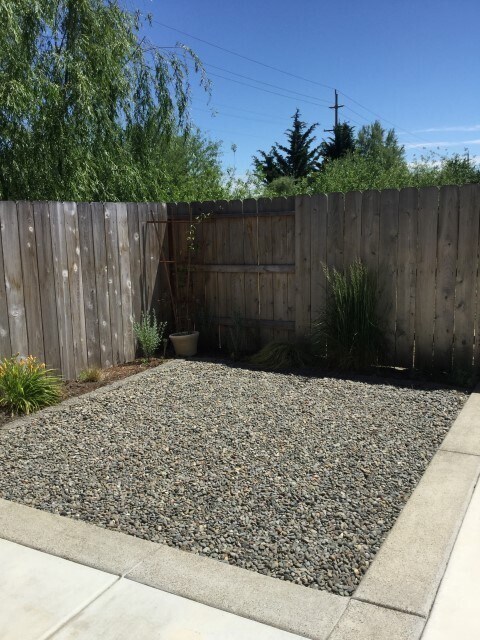 Building Photo - Beautiful 3 bedroom, 2.5 bath in the  Hampton Place/Candlewood Estates!