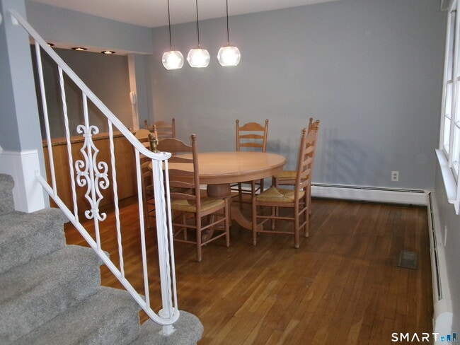 Building Photo - 36 Tina Cir