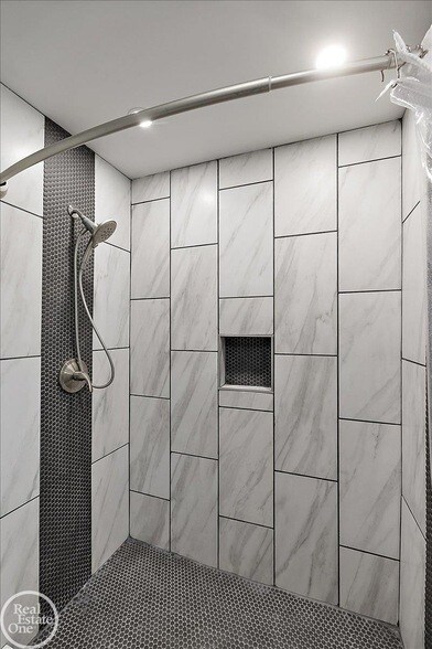 Building Photo - 1765 E Predmore Rd