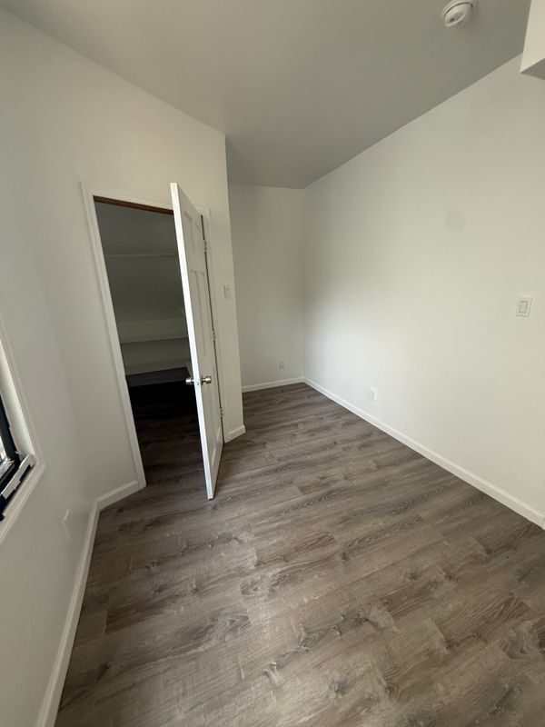 Building Photo - 84 N Allen St