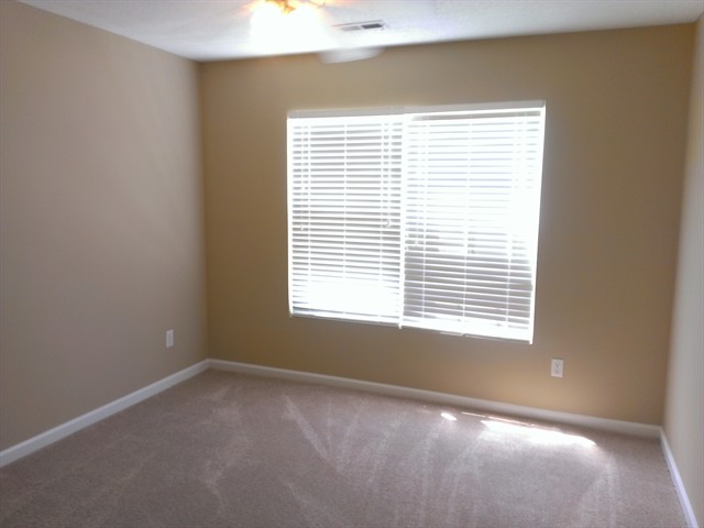 Building Photo - 4001 Crowfield Dr
