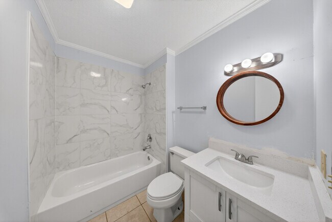 Building Photo - 5300 Treetops Dr