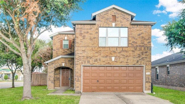 Primary Photo - 7130 Cypress Pr Dr