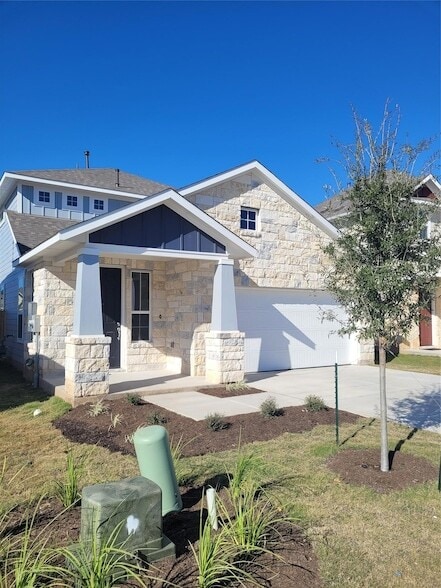 Building Photo - 120 Free Stone Dr