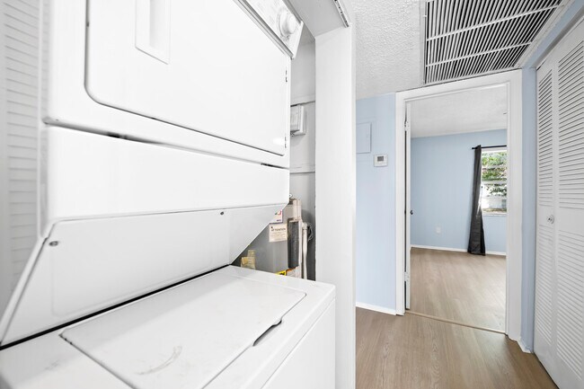 Building Photo - 3258 Coral Ridge Dr