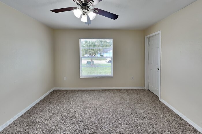 Building Photo - 7109 Vallejo Way