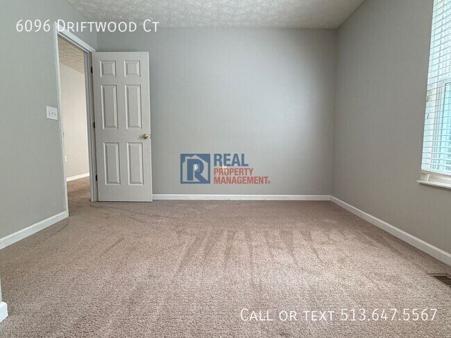 Building Photo - 6096 Driftwood Ct