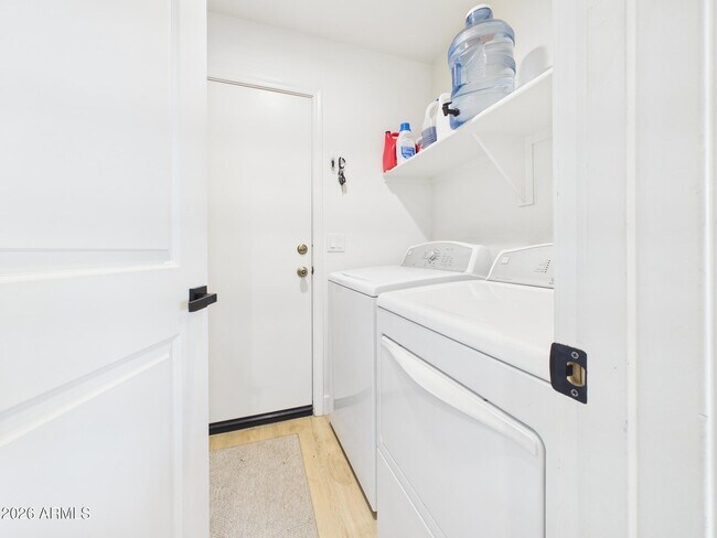 Building Photo - 3613 W Campo Bello Dr