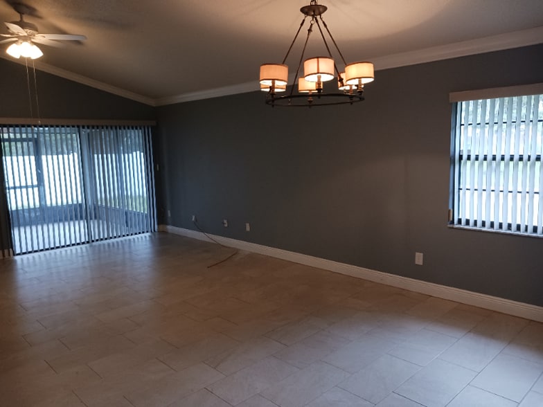 Building Photo - 10602 Whitestone Ct