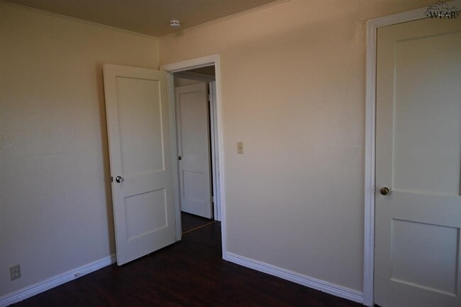 Building Photo - 4355 Boren Ave