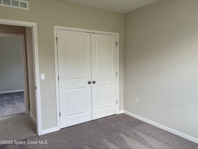 Building Photo - 474 San Filippo Dr SE