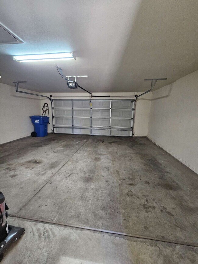 Building Photo - Cozy 1-Bedroom Retreat in the Heart of Saint George