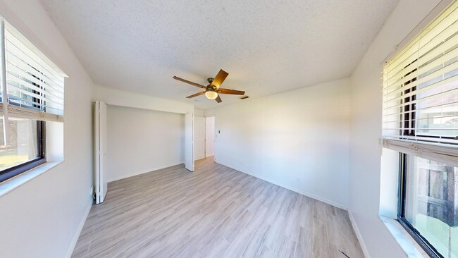 Building Photo - 13789 Bottlebrush Ct