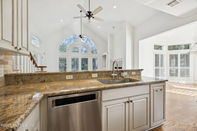 Building Photo - 112 Indian Hammock Ln