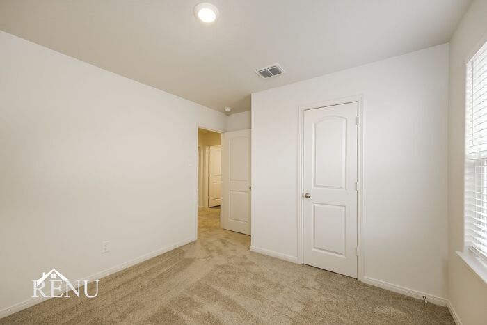 Building Photo - 10934 Chatham Ct