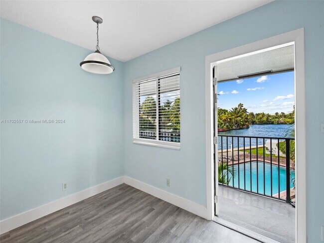 Building Photo - 1816 E Oakland Park Blvd