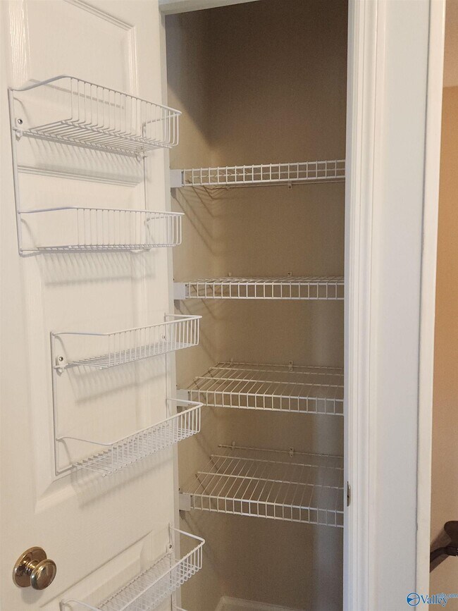 Building Photo - 106 Longleaf Ln