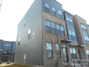 Building Photo - 3121 Coquina Ln