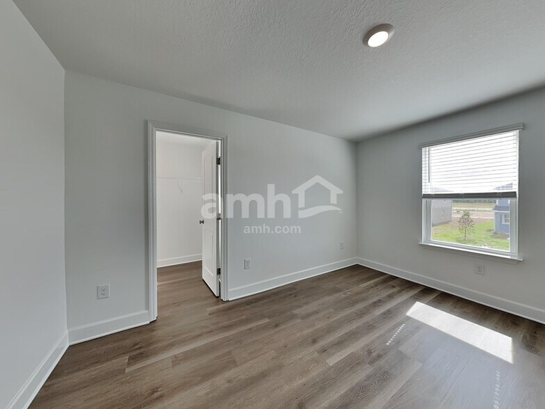 Building Photo - 16714 Cheyanne Ct
